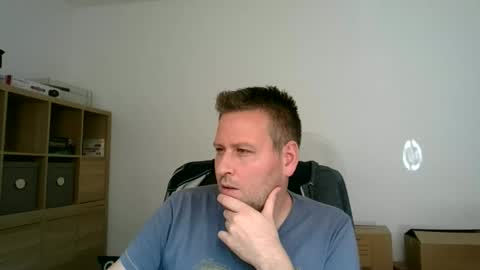 Snapshot of faer_087 chatting on 09/10/25, 11:32 faer_087 online show from 09/10/25, 11:32