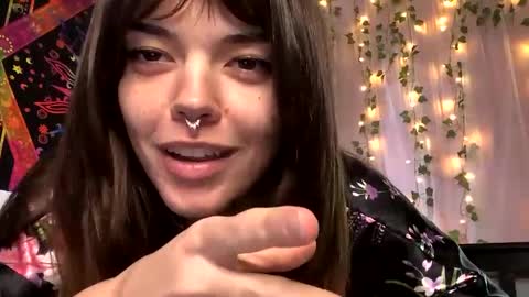 Faerie 3 online show from 09/29/25, 06:24