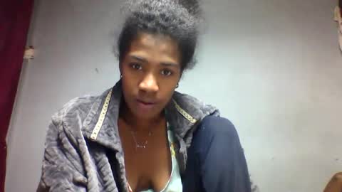 faiqua95 online show from 05/06/26, 09:31