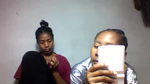 faiqua95 online show from 05/13/26, 08:12