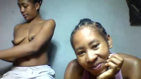 faiqua95 online show from 05/13/26, 08:27