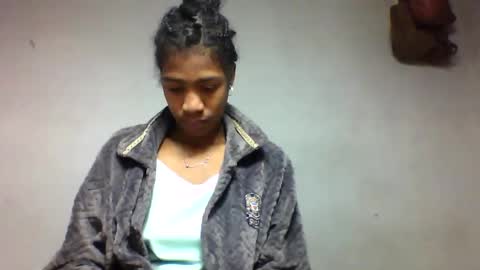 faiqua95 online show from 05/16/26, 08:55