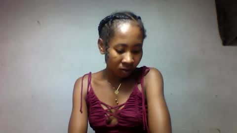faiqua95 online show from 05/20/26, 09:37