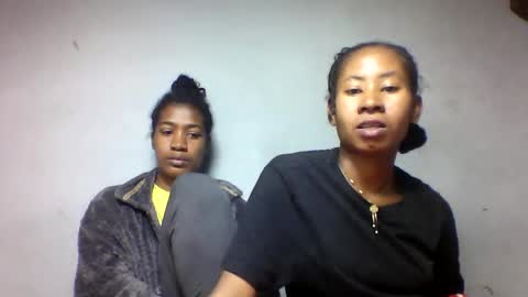 faiqua95 online show from 05/20/26, 10:38