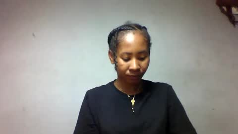 faiqua95 online show from 05/21/26, 10:44