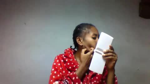 faiqua95 online show from 05/24/26, 07:19