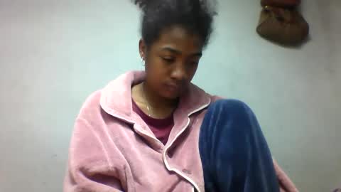 faiqua95 online show from 05/29/26, 02:20