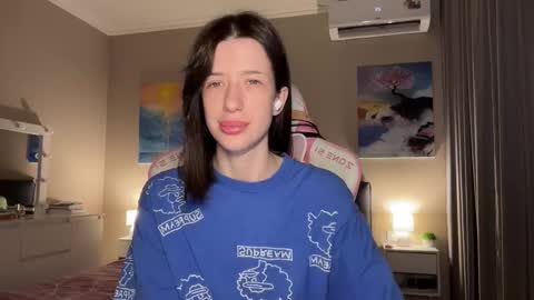 Bloom  online show from 10/22/25, 09:20