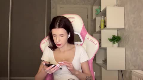 Bloom  online show from 03/06/26, 04:25