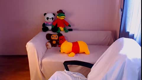 Elli  online show from 03/06/26, 10:45