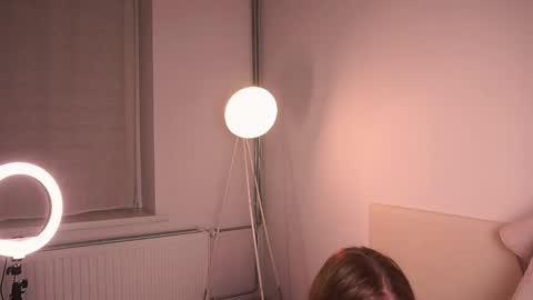 Kamila online show from 09/12/25, 08:20