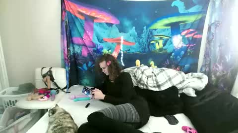 Snapshot of fairy_moan chatting on 10/25/25, 10:48 fairy_moan online show from 10/25/25, 10:48