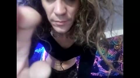 Snapshot of fairy_moan chatting on 11/25/25, 08:36 fairy_moan online show from 11/25/25, 08:36