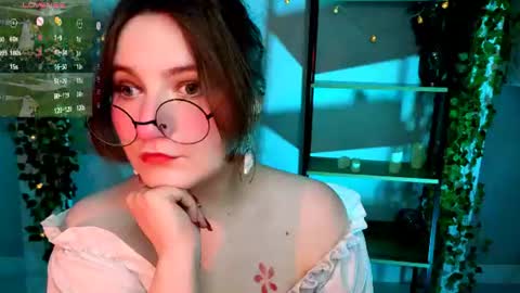 Snapshot of fairy_tara chatting on 06/13/26, 10:40 Tara online show from 06/13/26, 10:40