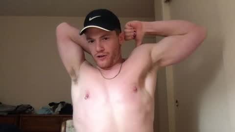 Snapshot of fairybae5 chatting on 01/08/25, 04:23 Travis online show from 01/08/25, 04:23