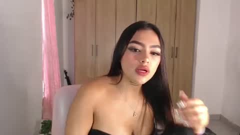 fairylatin online show from 02/05/25, 10:33