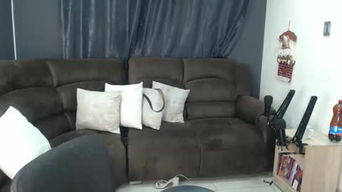 fairylatin online show from 12/16/25, 09:36