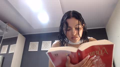 fairylatin online show from 06/30/26, 06:31