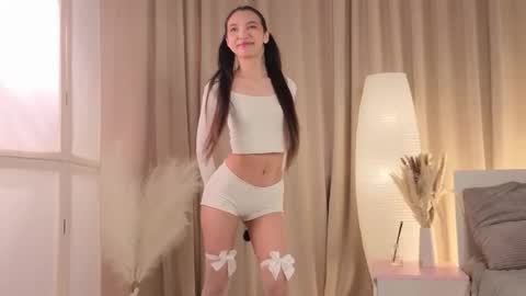 My name is Milisa  online show from 03/18/26, 10:07