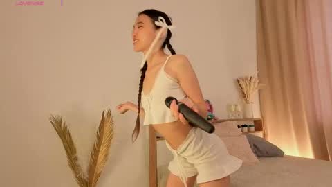 My name is Milisa  online show from 05/17/26, 10:11