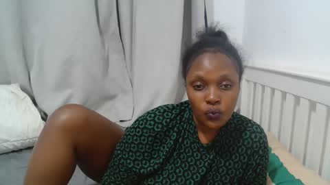 raysa4421 online show from 04/13/26, 09:09