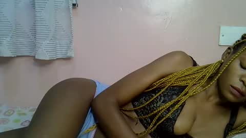 faizah_ online show from 03/21/26, 10:13