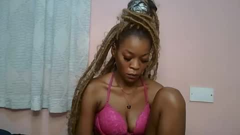 faizah_ online show from 05/16/26, 01:02