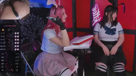 Snapshot of faketattoo chatting on 12/20/24, 05:29 Angelina and Alice online show from 12/20/24, 05:29