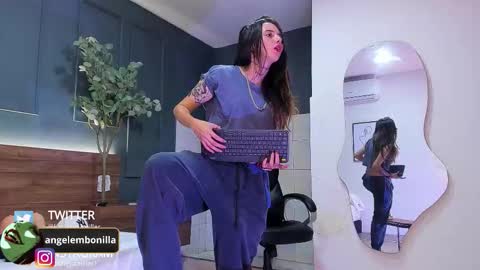 Megan    630  1330 -5 online show from 09/11/25, 11:54