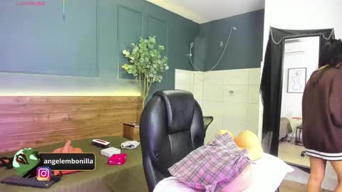 Megan    630  1330 -5 online show from 03/17/26, 11:24