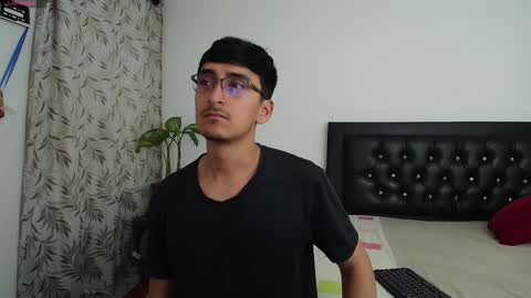 FallGays online show from 09/21/25, 12:23