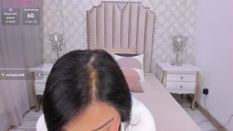 fallon_grey online show from 11/19/25, 08:09