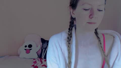 Snapshot of fanatka chatting on 03/02/26, 05:08 BUNNYGal online show from 03/02/26, 05:08