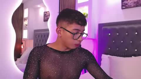 Snapshot of fancy_vixen chatting on 02/20/26, 03:47 FANCY online show from 02/20/26, 03:47