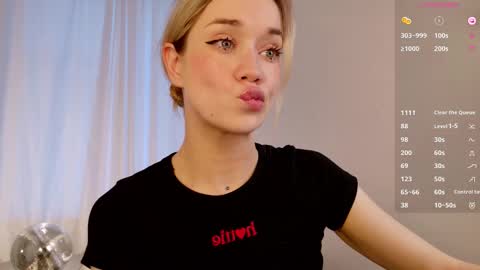 fancyamelia online show from 10/07/25, 01:19