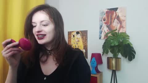 Nadine online show from 01/29/25, 06:22