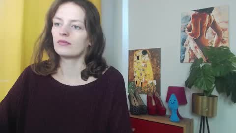 Nadine online show from 11/08/25, 08:25