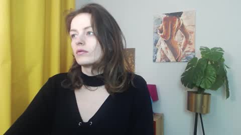 Nadine online show from 12/01/25, 05:45