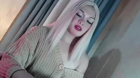 DANIELLA - DONT FORGET TO GIVE ME A THUMBSU UP online show from 03/06/26, 10:28