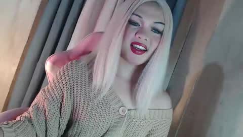 DANIELLA - DONT FORGET TO GIVE ME A THUMBSU UP online show from 03/25/26, 01:00