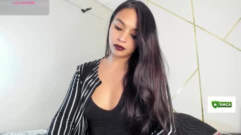 Snapshot of fantasy_33 chatting on 01/16/25, 01:47 fantasy online show from 01/16/25, 01:47