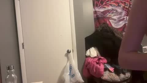 fantasycreampuff666 online show from 12/20/25, 06:20