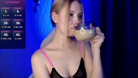 Snapshot of fantasymaria chatting on 01/24/25, 06:14 my name is Masha online show from 01/24/25, 06:14