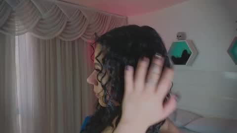 Farah online show from 10/22/25, 12:05