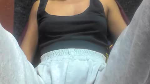 Snapshot of farantsaaly1 chatting on 09/19/25, 05:09 farantsaaly1 online show from 09/19/25, 05:09