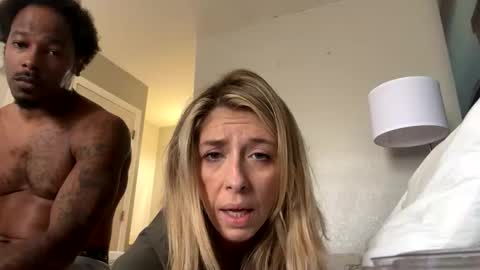 fararayne online show from 12/04/25, 05:54