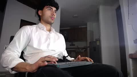 farid_24 online show from 03/25/26, 03:01