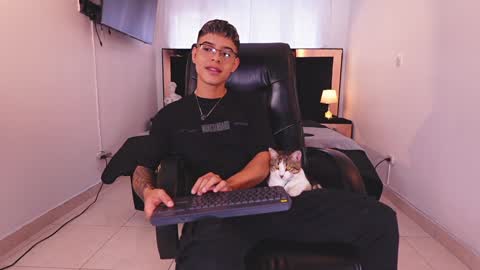 farid_jake_ online show from 01/25/25, 09:46