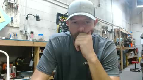 Snapshot of farmboy4720 chatting on 09/13/25, 02:17 farmboy4720 online show from 09/13/25, 02:17