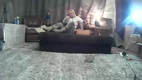hausewife online show from 01/30/25, 09:36